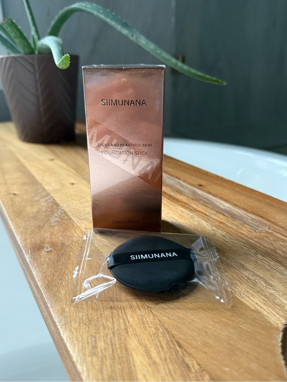 Korean Dual-Ended Foundation Stick in Warm Almond Shade